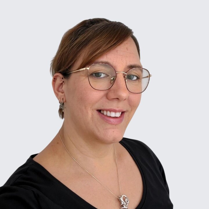 Jennifer Frey – Responsable organisation des cours d'allemand extensif, compétences de base et examens