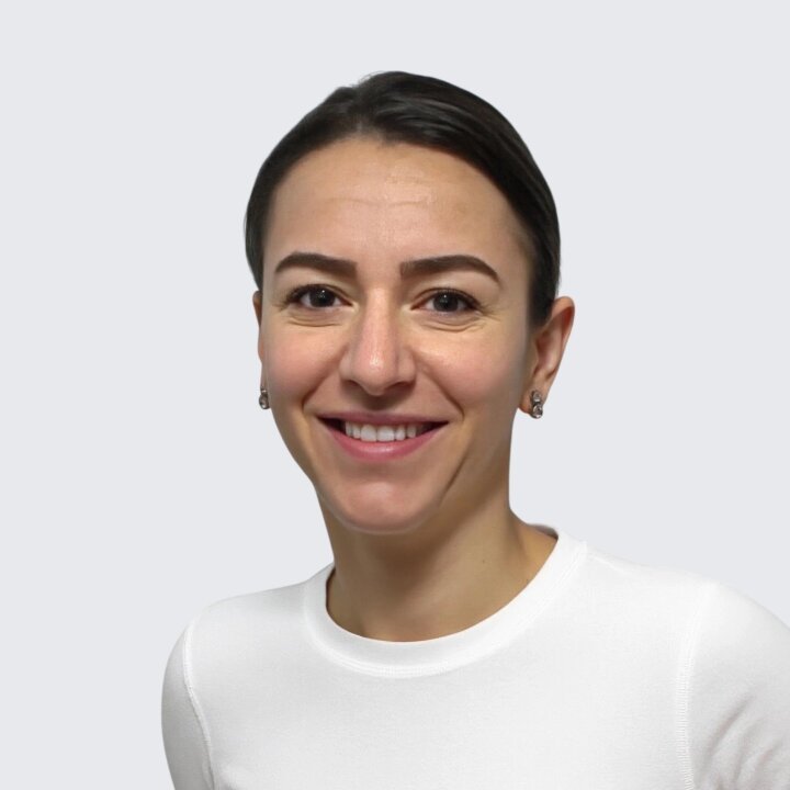 Ljeonida Nrejaj – Conseil et administration