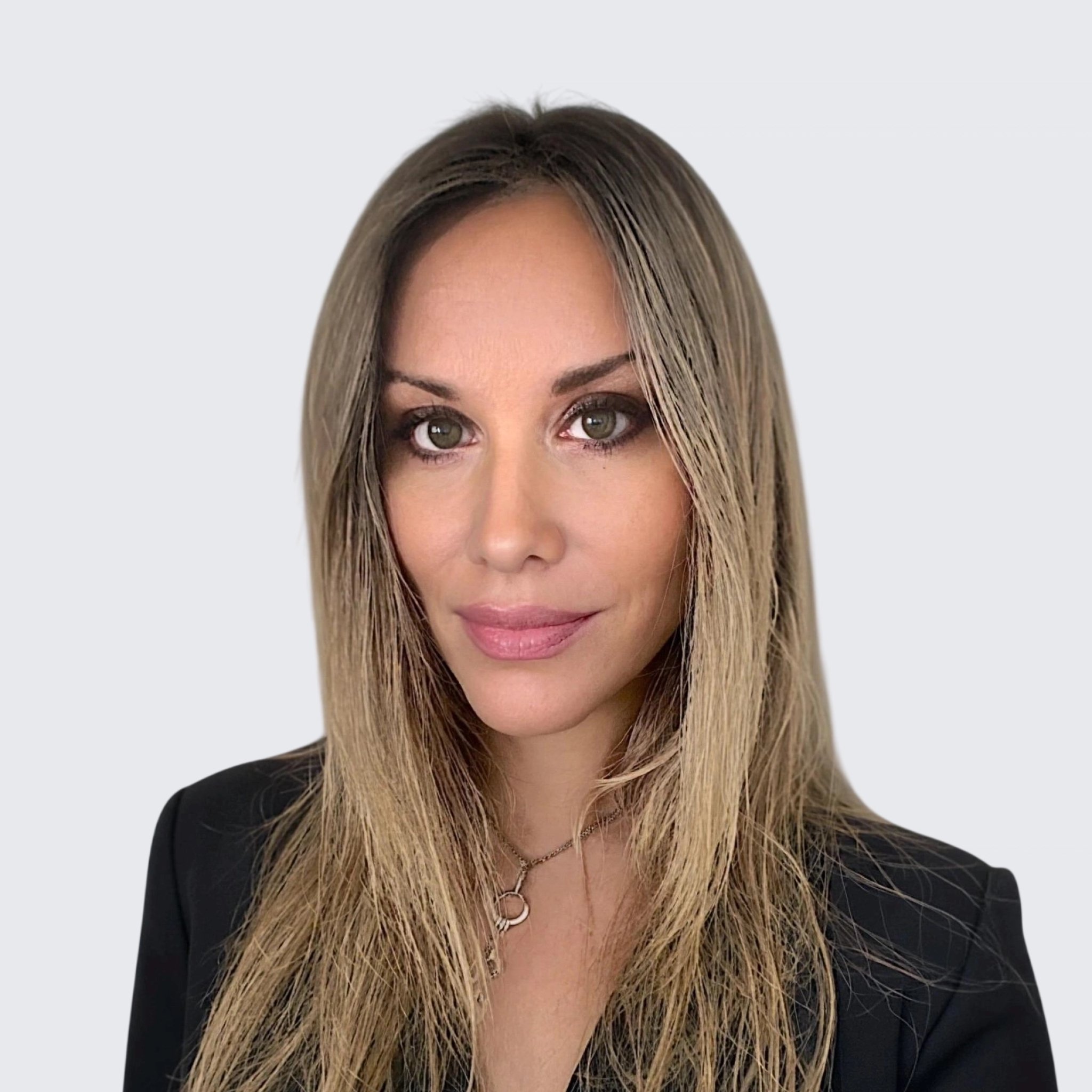 Valentina Valenti – Responsable organisation des cours HSK et des examens CELI